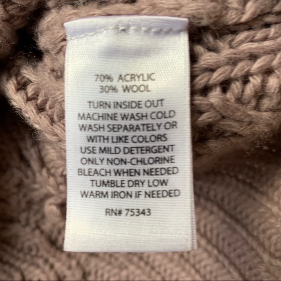 Ruby Moon size S sweater - Picture 3 of 5